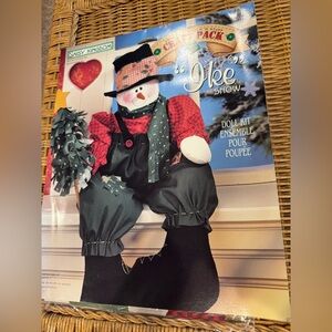 Daisy Kingdom Snowman Doll Kit